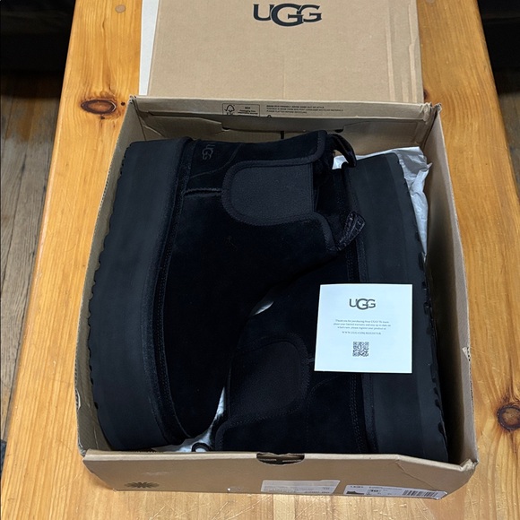 🐏Size 10 - NWT: UGG - Women’s Neumel Platform Chelsea Boot - Picture 14 of 16